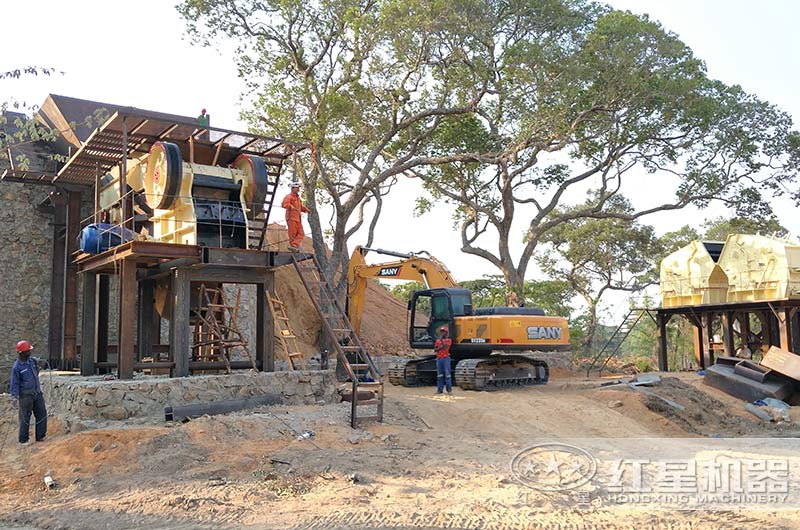 頁巖破碎、制砂海外生產(chǎn)現(xiàn)場搭建中