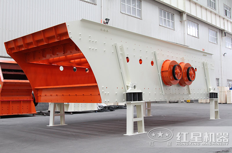 立式板錘制砂機規(guī)格、產量及結構原理
