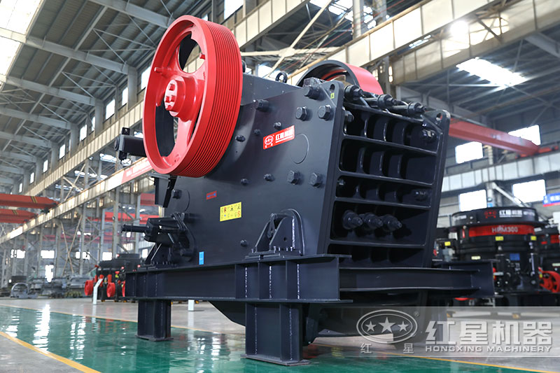 打鵝卵石用什么破碎機？全套設備多少錢一套
